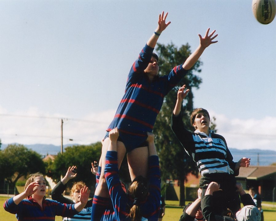 lineout-w-060903