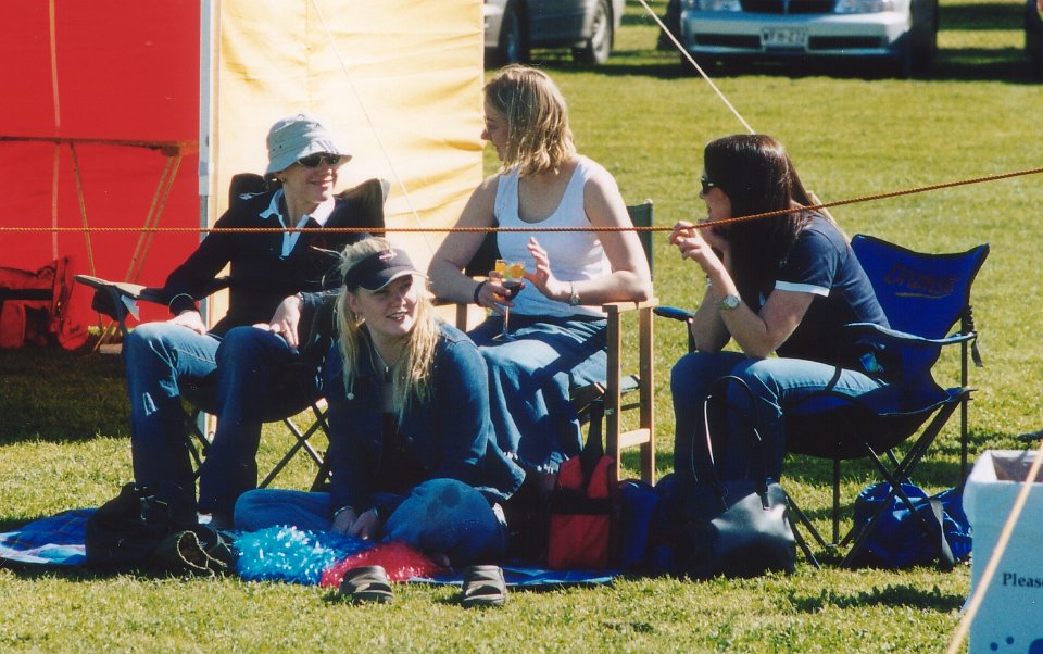 women-200903