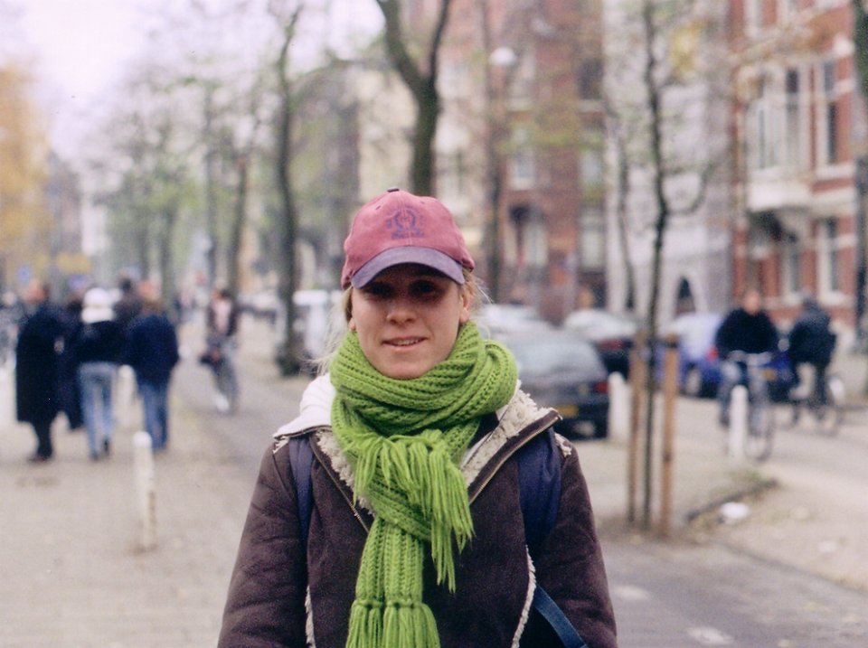 girl-rijksmuseum-2004