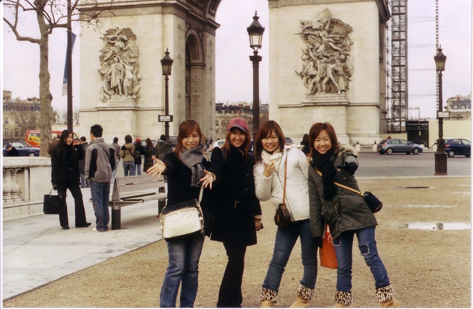 japanesegirls-paris-22jan2005
