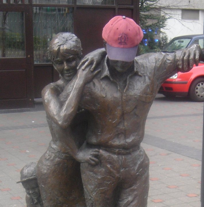leeds-bronze-25nov2004-1