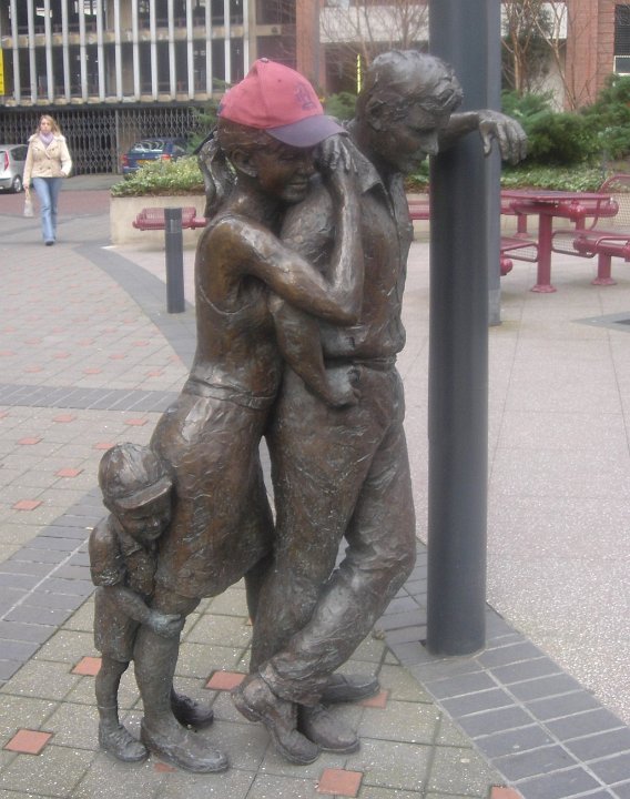 leeds-bronze-25nov2004-2